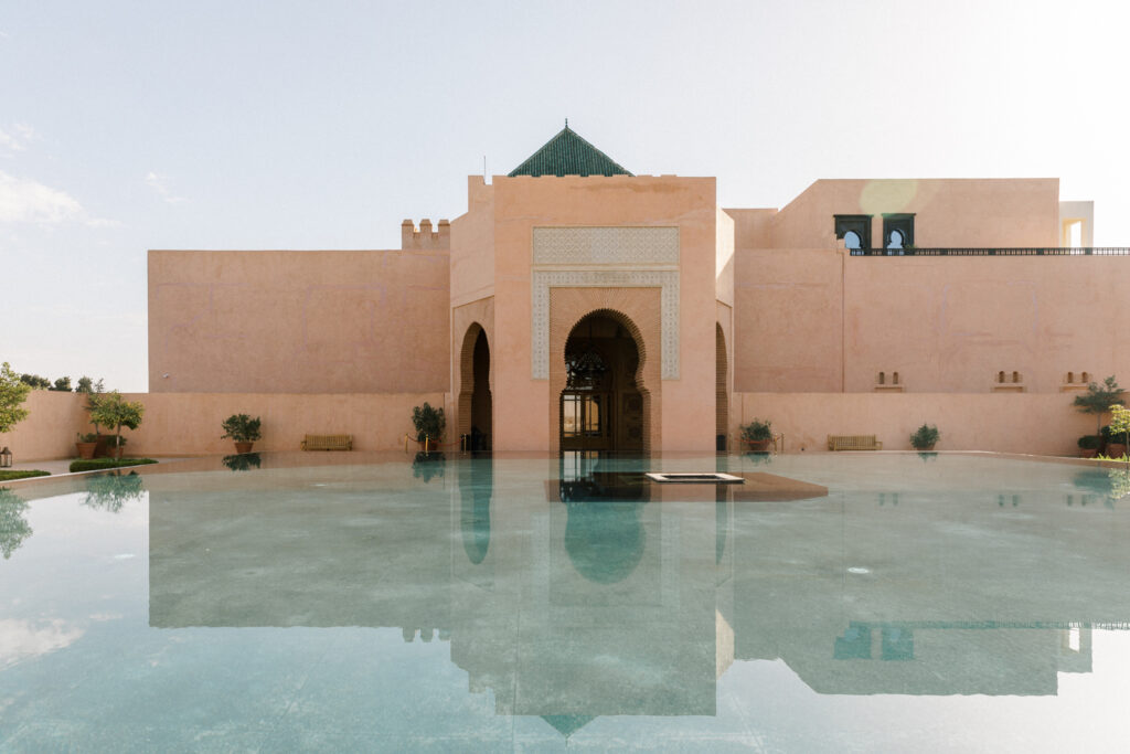 Just as you enter The Oberoi in Marrakech, you will find this infinity pool in the courtyard at this luxury Moroccan Wedding Venue 